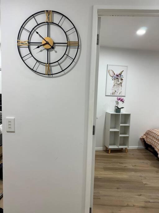 Stunning 3 Bd - 2 Bth City Apt - Pool & Carpark Auckland Exteriör bild